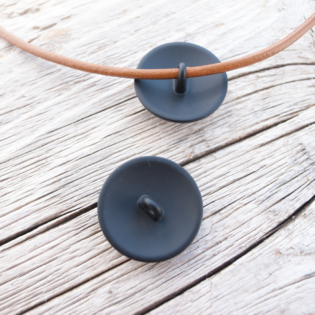 コンチョボタン