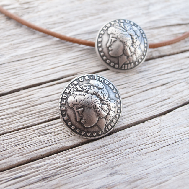 コンチョボタン