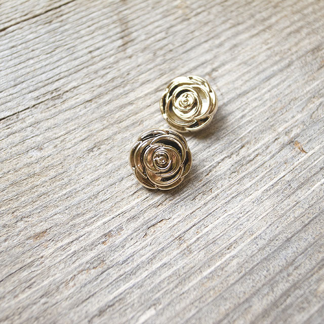 メタルボタン（バラの形のボタン） 13mm |装飾ボタンの卸通販