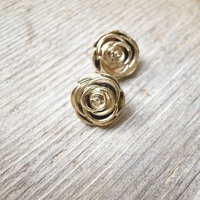 お花　メタルボタン