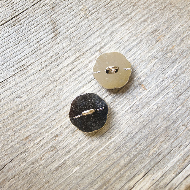 お花　メタルボタン