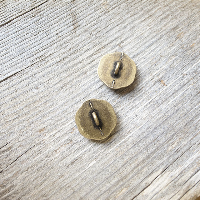 お花　メタルボタン