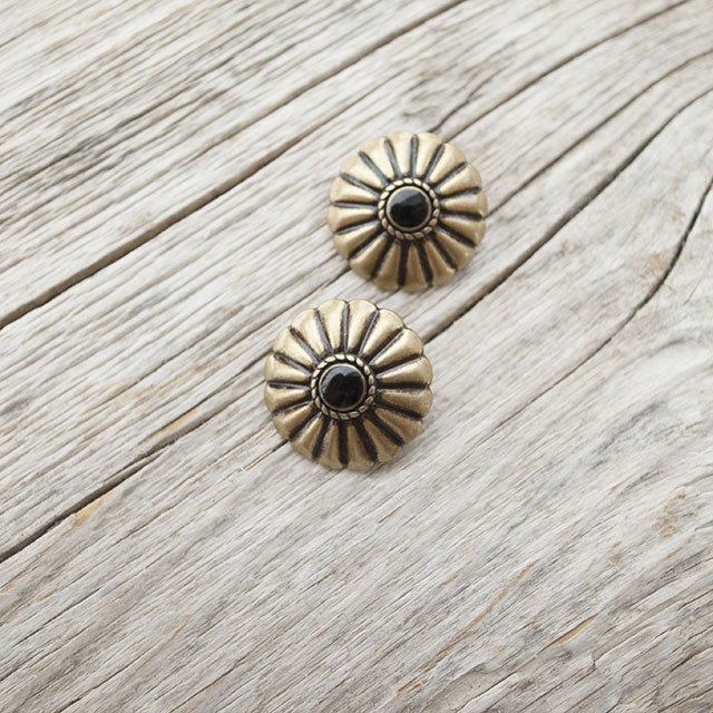 メタルボタン　コンチョ