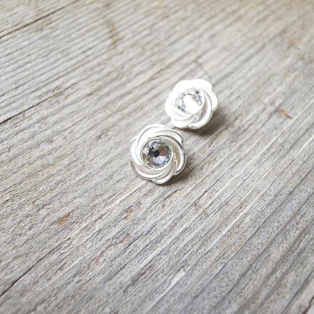 ビジューボタン（バラの形のボタン） 13mm |装飾ボタンの卸通販