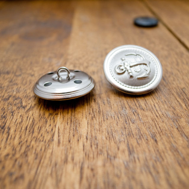 マリン　アンティーク　イカリ真鍮 メタル(真鍮)ボタン 25mm | 《ボタン専門店タカシマ》 貝ボタン