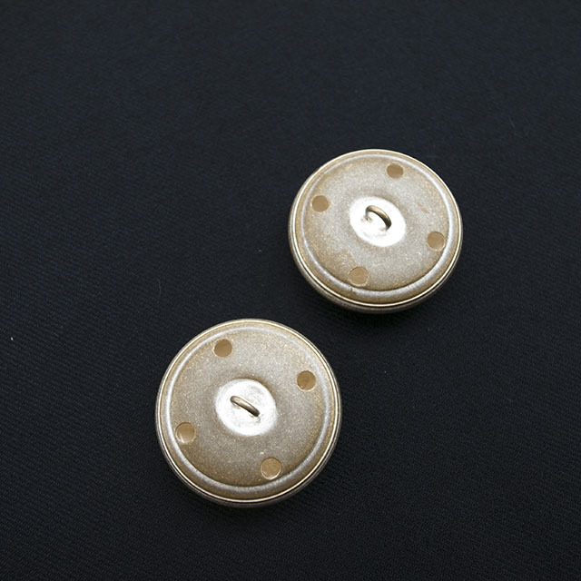 メタルエンブレムボタン