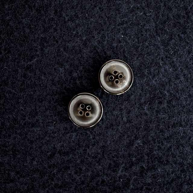 薩摩ボタン15mm6個セット - ネズミ・馬・犬・牛・猿・烏 スーツ用ボタンセット 本水牛(ホーン)ボタン 14mm＆19mm | 貝