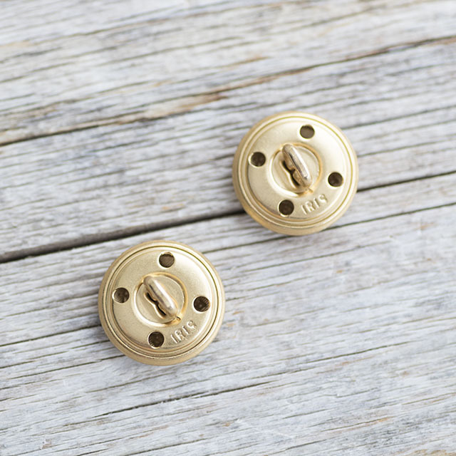 メタルエンブレムボタン