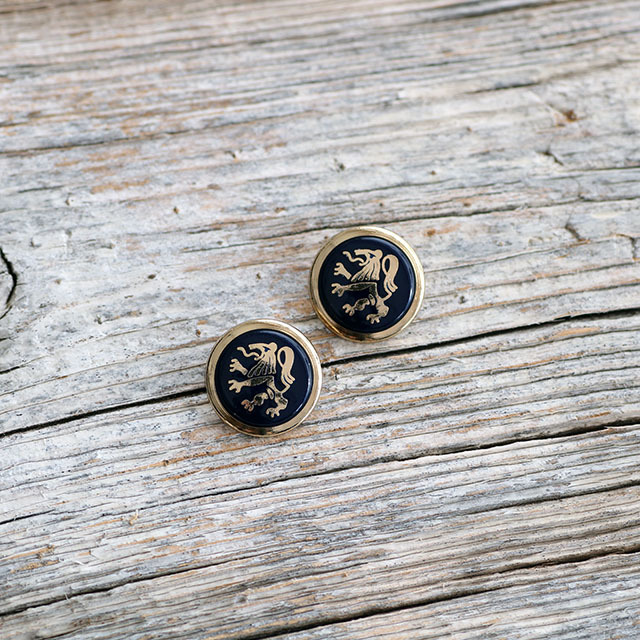 メタルエンブレムボタン