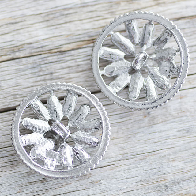 ビジューボタン