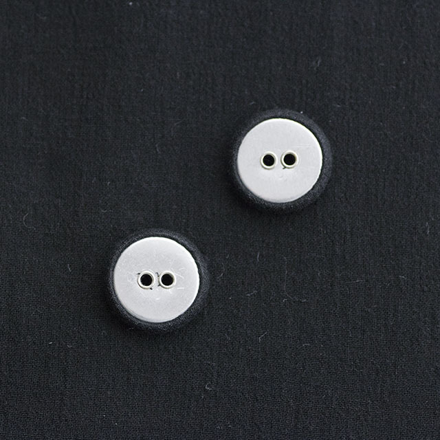 ManusMachina白黒 くるみボタン ManusMachina白黒 くるみボタン - メルカリ