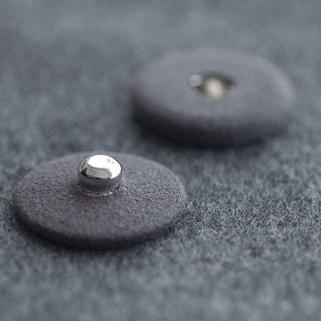 スウェードくるみスナップ