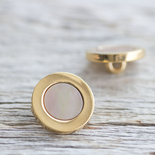 茶蝶貝×メタルボタン 15mm |アクセサリーパーツボタンの卸通販