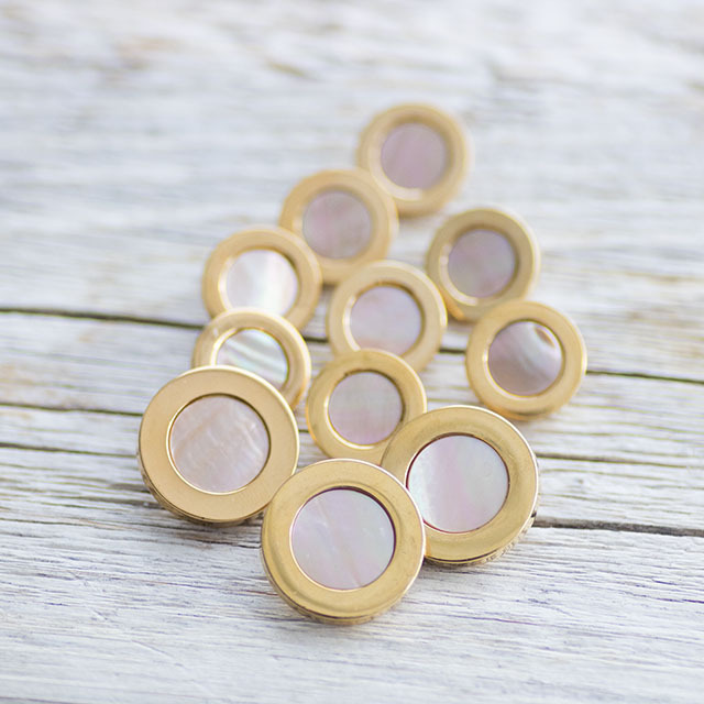 茶蝶貝×メタルボタン 20mm |アクセサリーパーツボタンの卸通販 