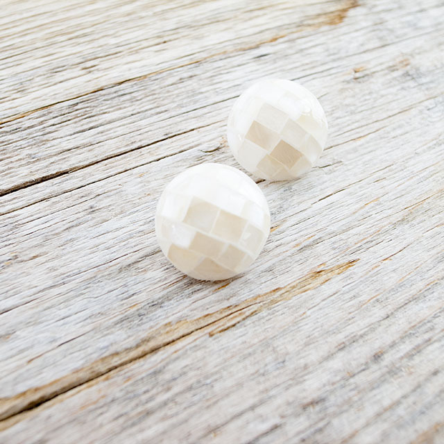 【ゴマページ！】ハイブリット￼セラミック R188×2&Peiボタン デザイン貝ボタン モザイク ハンマーシェル18mm | 貝ボタン□タカシマ□