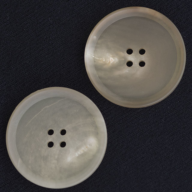 本水牛ボタン 30mm <本水牛ボタン卸通販 タカシマ＞