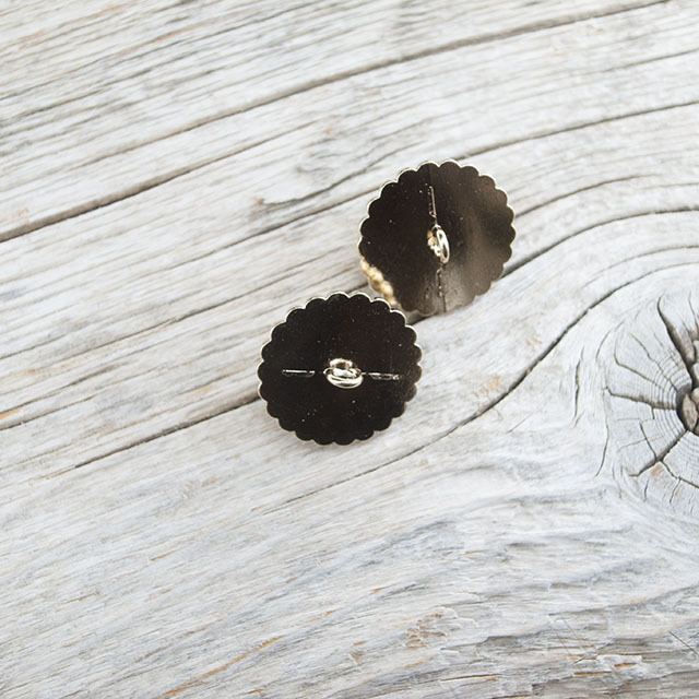 メタルパールボタン