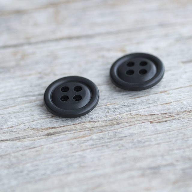 ミリタリーボタン