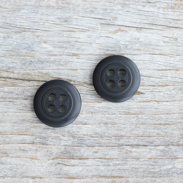 ミリタリーボタン