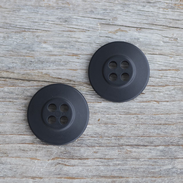 ミリタリーボタン