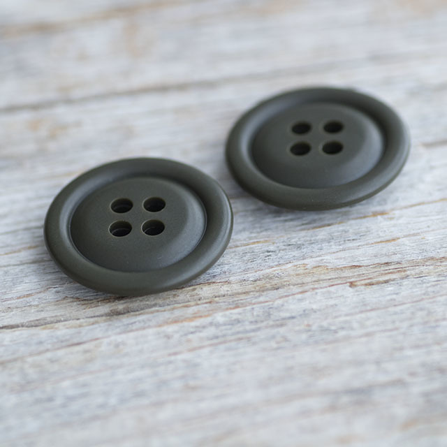 ミリタリーボタン