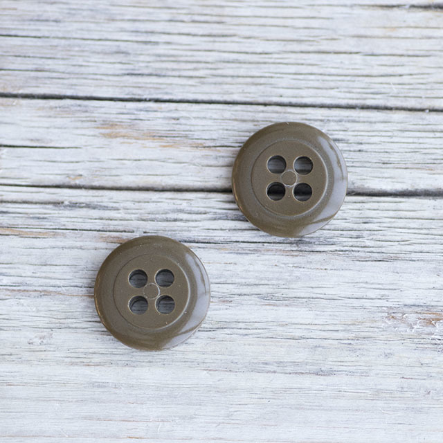 ミリタリーボタン