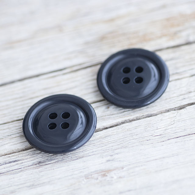 ミリタリーボタン