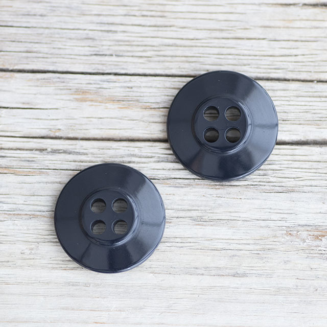 ミリタリーボタン