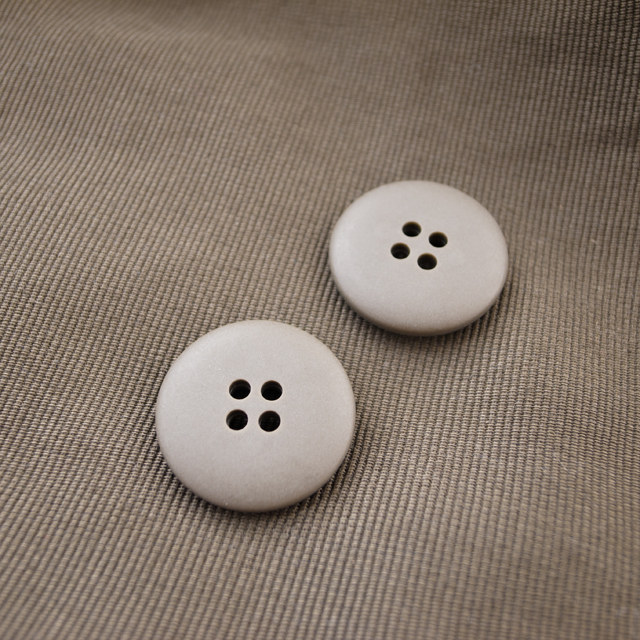 ミリタリーボタン