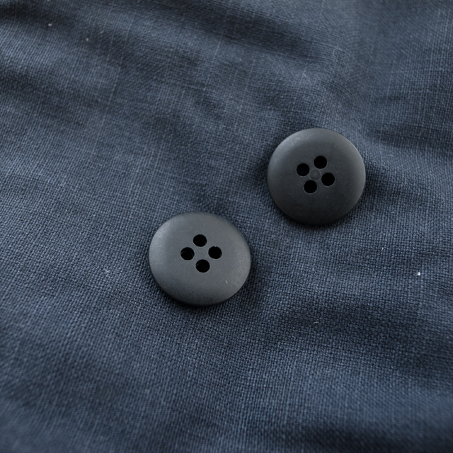 ミリタリーボタン