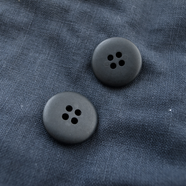 ミリタリーボタン