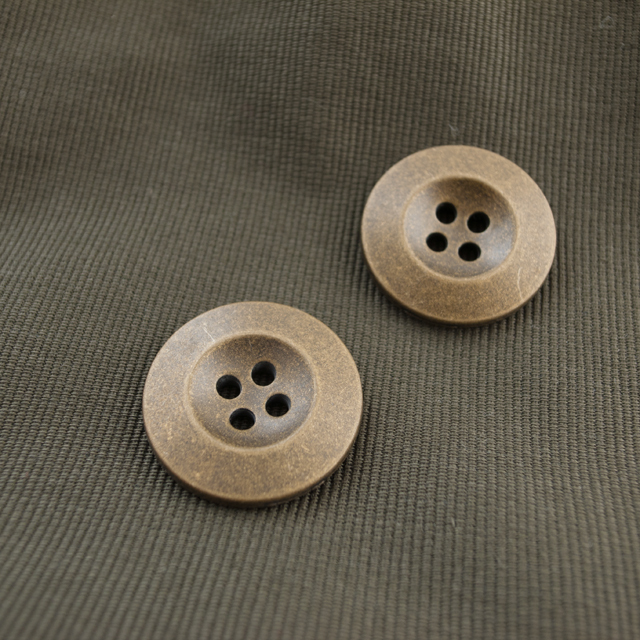 ミリタリーボタン