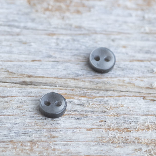 ドール用ボタン】スモールボタン #bt265 2穴6mm C/#09ブラック