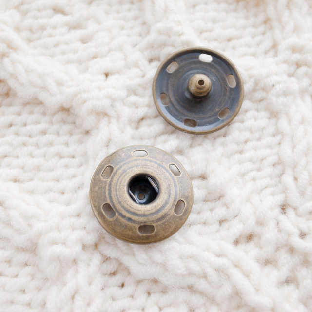 スナップボタン