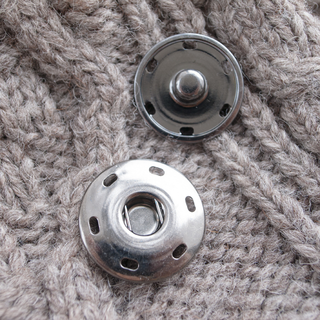 スナップボタン