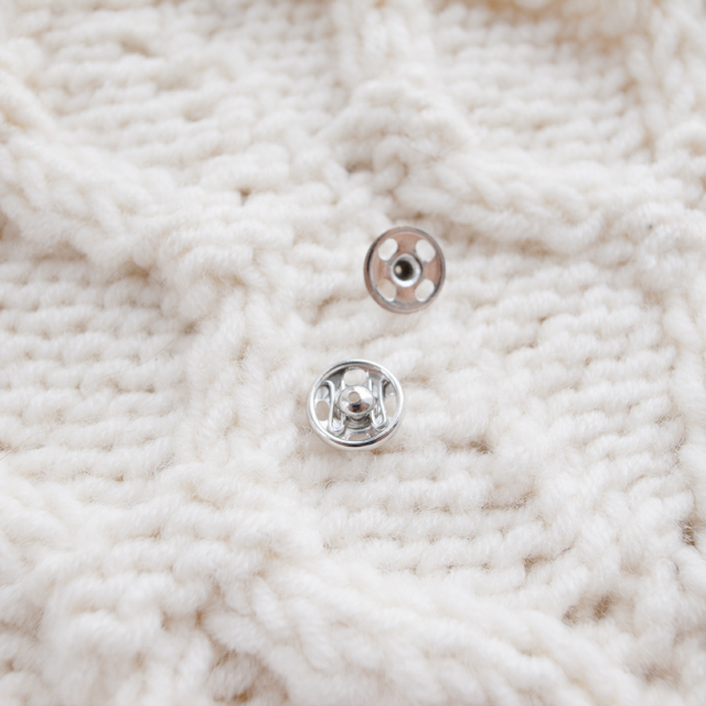 スナップボタン