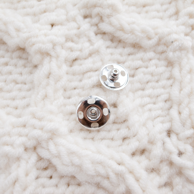 スナップボタン