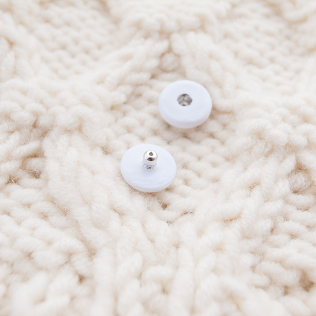 スナップボタン