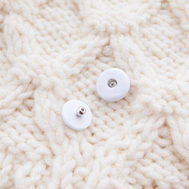 スナップボタン