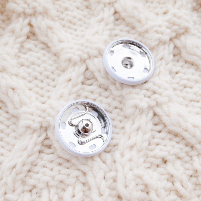 スナップボタン