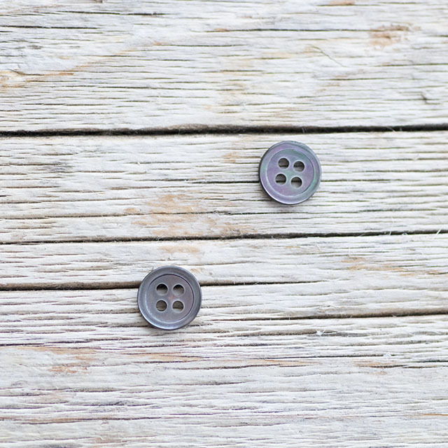 高瀬貝ボタン 13mm|貝ボタンの卸通販《タカシマボタン》