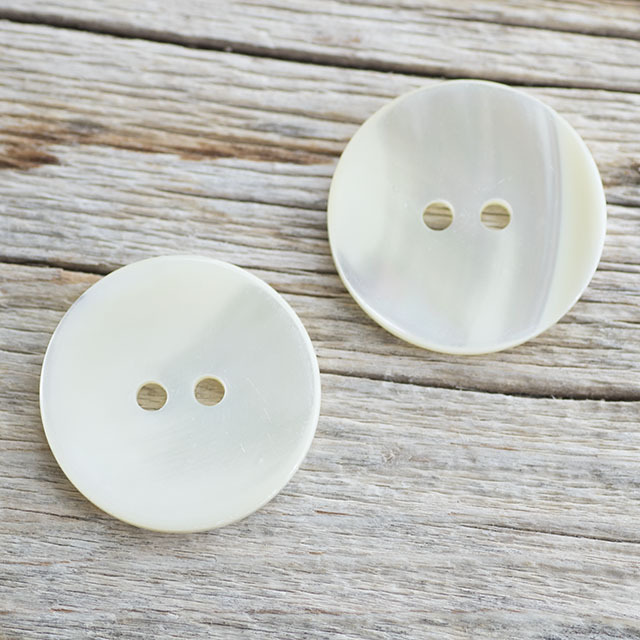 高瀬貝ボタン　00104