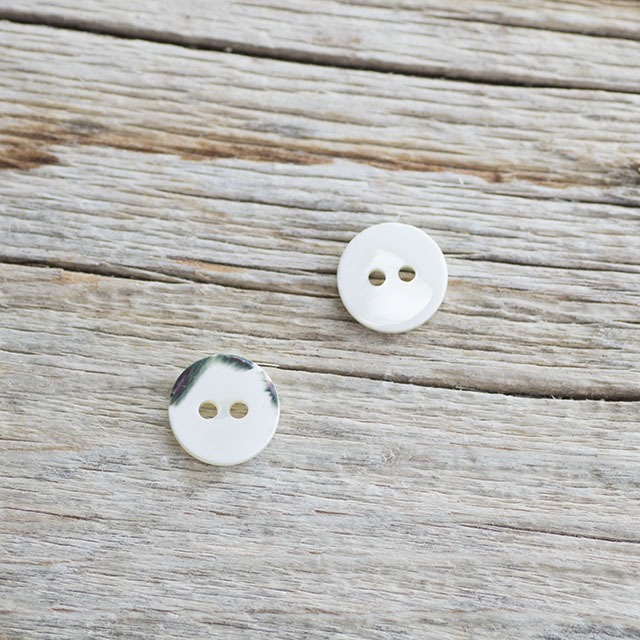 貝殻 高瀬貝 貝ボタン 定番の17型 4穴 | 釦工房 natural-buttons