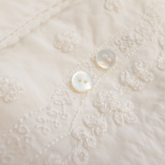 【丸型(定番)】白蝶貝 貝ボタン#00150 2穴8mm