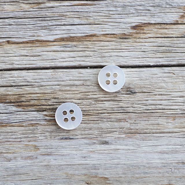 白蝶貝ボタン 9mm|貝ボタンの卸通販 《タカシマボタン》