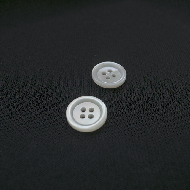 白蝶貝ボタン 14mm | 貝ボタン□タカシマ□