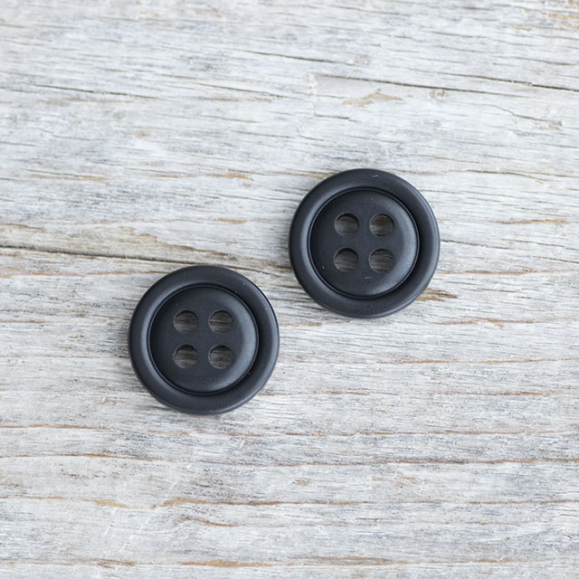 ミリタリーボタン