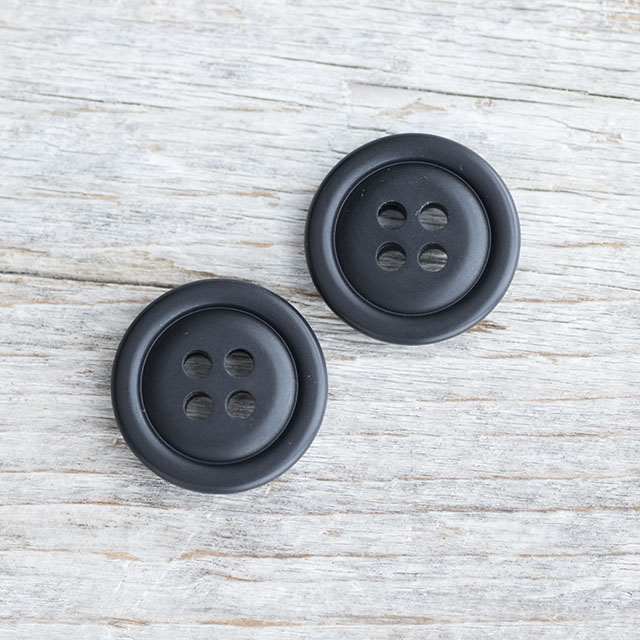 ミリタリーボタン