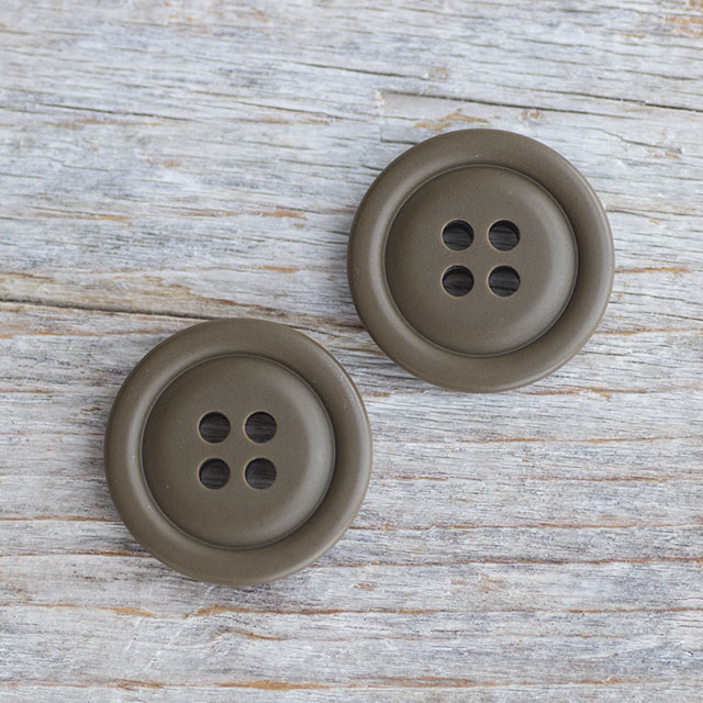 ミリタリーボタン