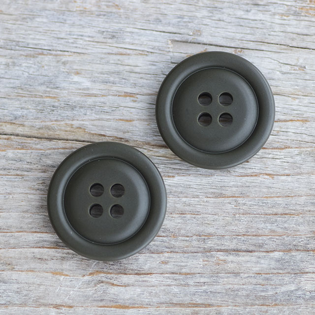 ミリタリーボタン